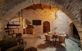 Santa Veneranda Suites 